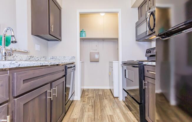 Home - Somerset Park at Union Apartments - Tulsa, OK