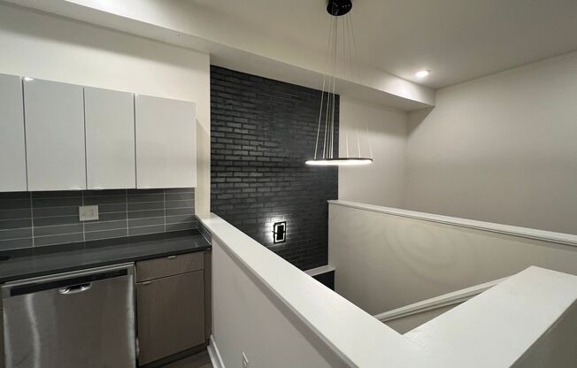 2 beds, 2 baths, 1,100 sqft, $2,200, Unit Unit 1