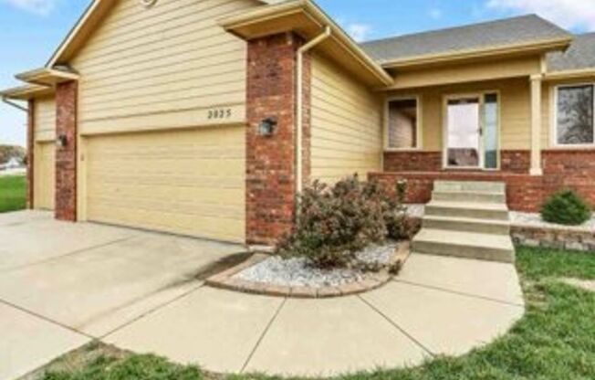 5 Bedroom Home In Derby
