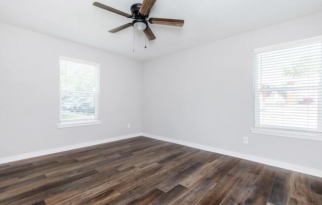 3 beds, 2 baths, 1,210 sqft, $1,729