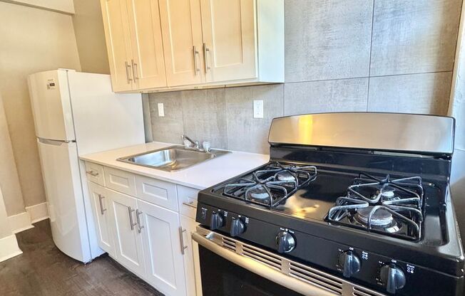 1 bed, 1 bath, 500 sqft, $895, Unit K-01