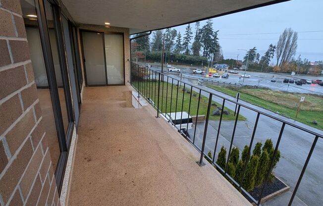 2 beds, 2 baths, $2,500, Unit UNIT UPPER