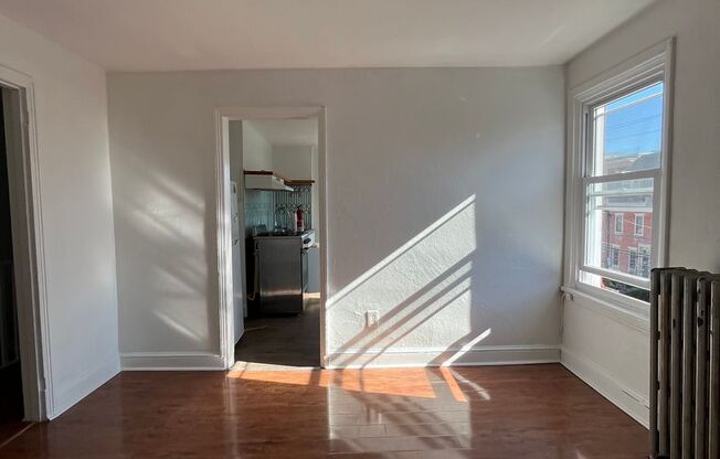 1 bed, 1 bath, $1,100, Unit 3