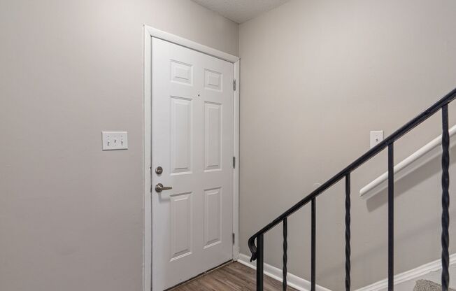 2 beds, 1.5 baths, 1,050 sqft, $1,200, Unit 5466