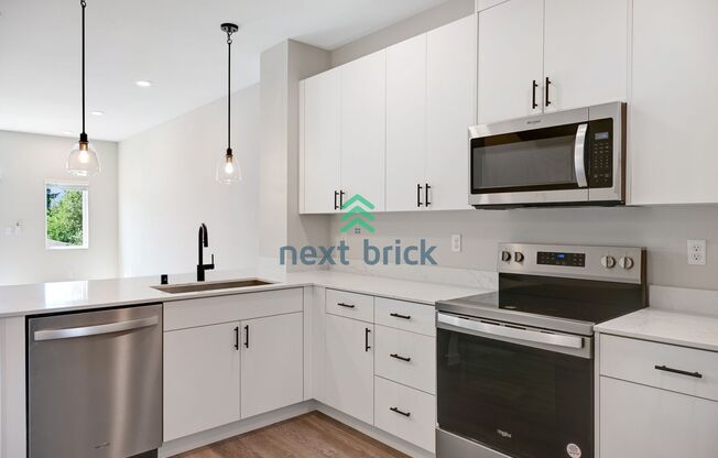 A fabulous 3 bedroom and 3 bathroom house
