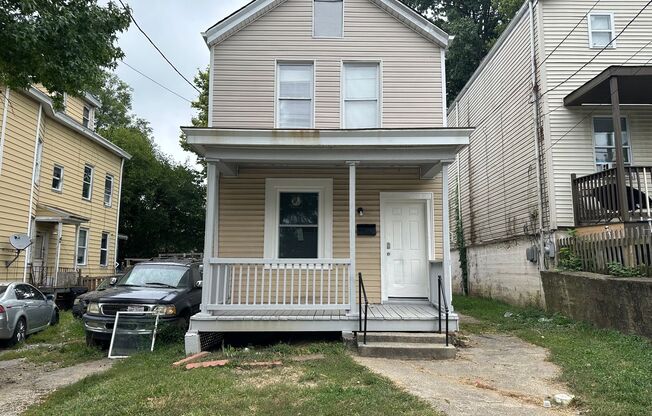1634 Dewey Ave | 2 Beds, 2 Bath