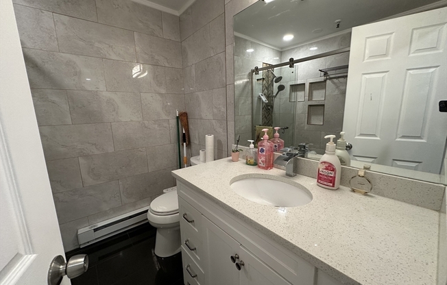2 beds, 1 bath, 765 sqft, $2,500, Unit 103