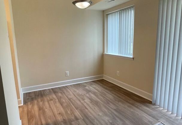 3 beds, 2 baths, 1,152 sqft, $2,200, Unit 14209 #202