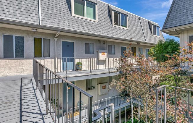 Hillcrest Apartments