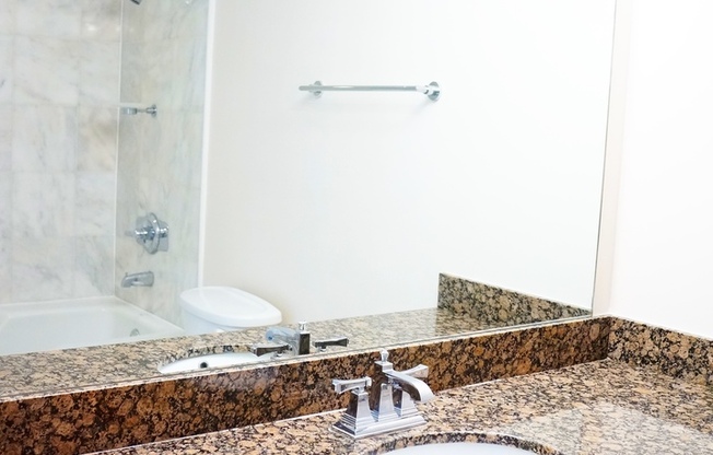 1 bed, 1.5 baths, 939 sqft, $2,800, Unit Unit 517