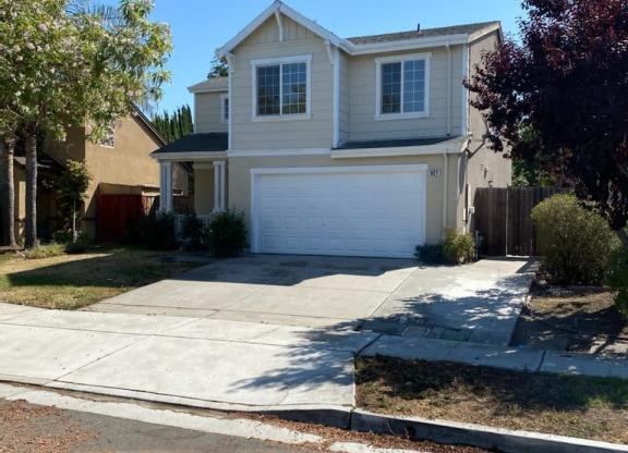 827 MARTIRI DR