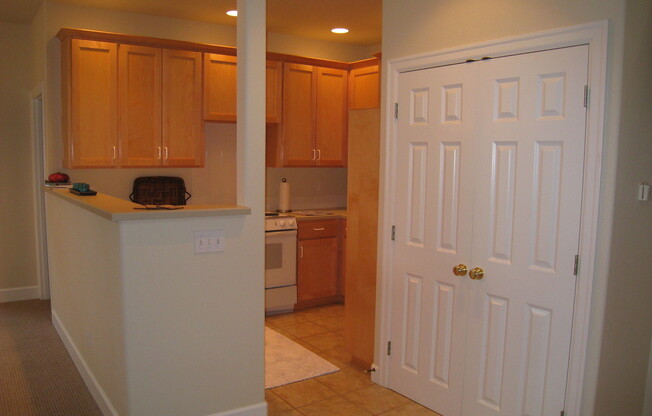 2 beds, 2.5 baths, $2,395, Unit 1528