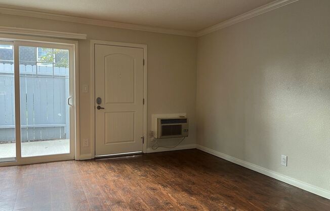 1 bed, 1 bath, 733 sqft, $2,345, Unit 3804