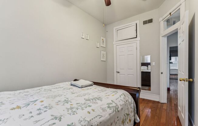 3 beds, 2 baths, 1,000 sqft, $2,600, Unit 3414 - B