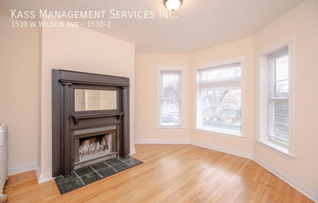 1530 W Wilson Ave