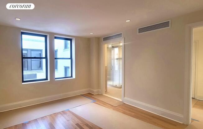 3 beds, 3 baths, $14,000, Unit PHD