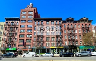 1427 York Ave
