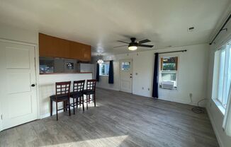 2 beds, 1 bath, $1,600