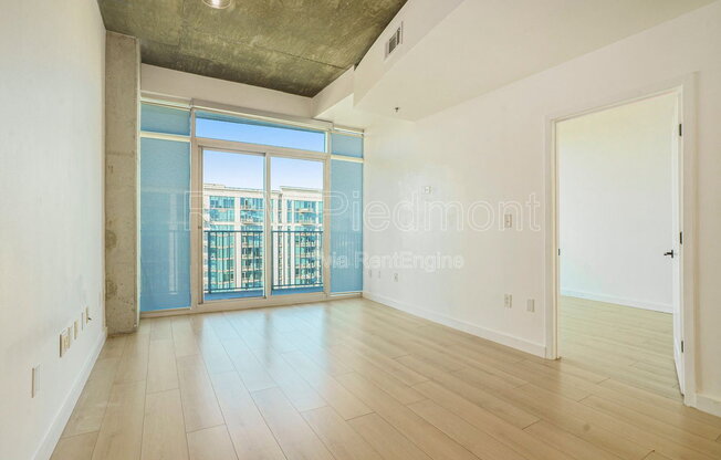 1 bed, 1 bath, 779 sqft, $2,200, Unit Apt 2003