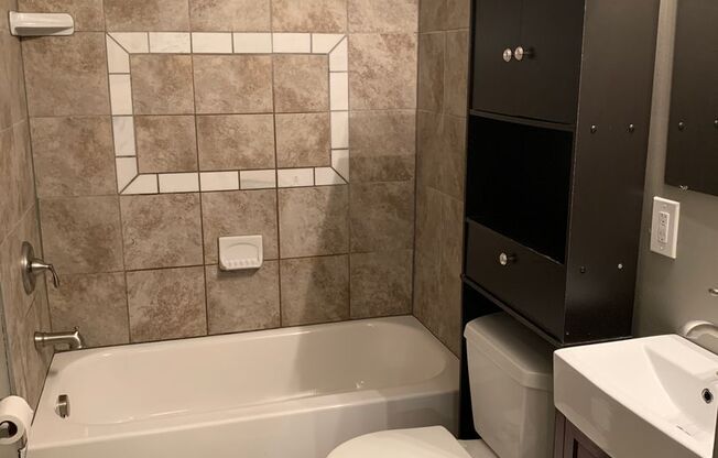 1 bed, 1 bath, $1,145, Unit 104