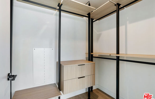 1 bed, 1 bath, 556 sqft, $3,550, Unit 613