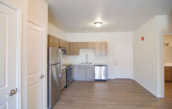 1 bed, 1 bath, 670 sqft, $917, Unit 1100-307