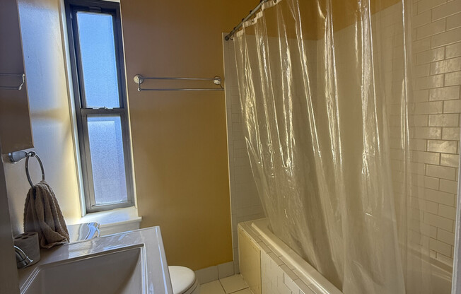 351 W 114 ST
