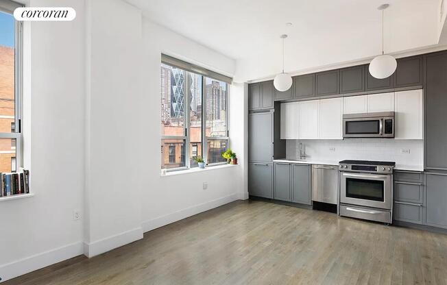 Studio, 1 bath, 580 sqft, $3,850, Unit 701