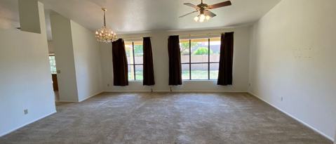 2325 W Gregg Dr