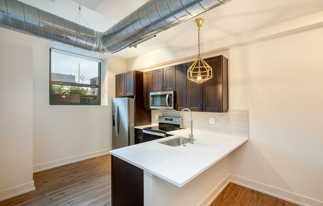 2 beds, 2 baths, $2,084, Unit 875 Michigan Ave Apt. 103