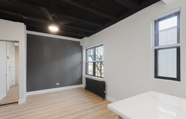 Studio, 1 bath, 250 sqft, $1,455, Unit 6B