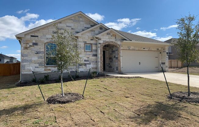 Large Single Level 4-bedroom in Oak Creek - Leander ISD