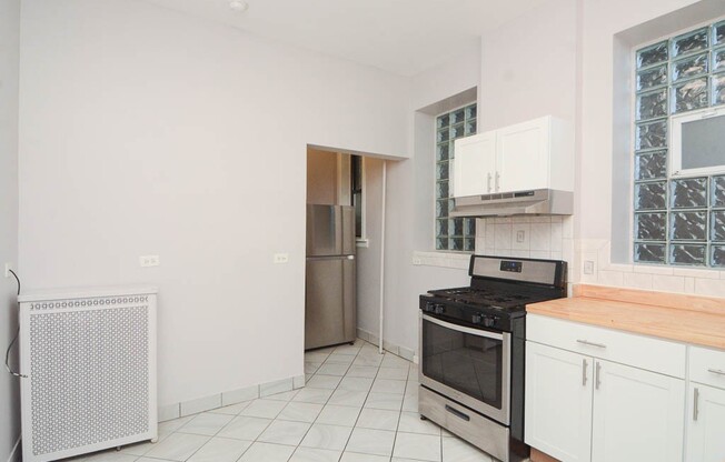 2202 BELMONT