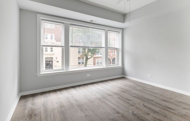 3 beds, 1 bath, 632 sqft, $2,450, Unit 1460-110