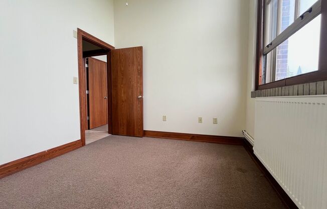2 beds, 1 bath, 897 sqft, $1,550, Unit 315