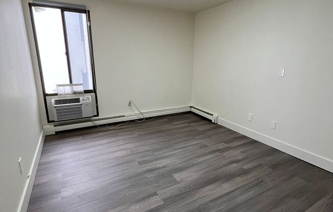 2 beds, 1.5 baths, 950 sqft, $1,545, Unit 368E