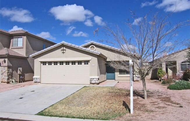 3 Bedroom 2 bath single family home in CAMBRIA OCOTILLO in the heart of San Tan Valley