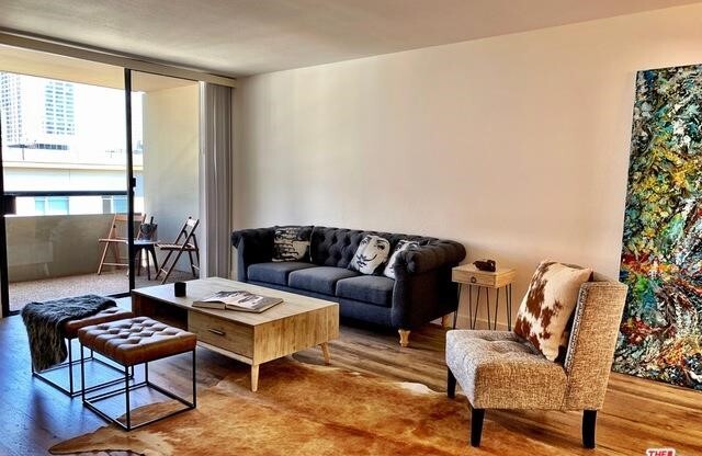 2 beds, 2 baths, 1,193 sqft, $3,250, Unit 1011