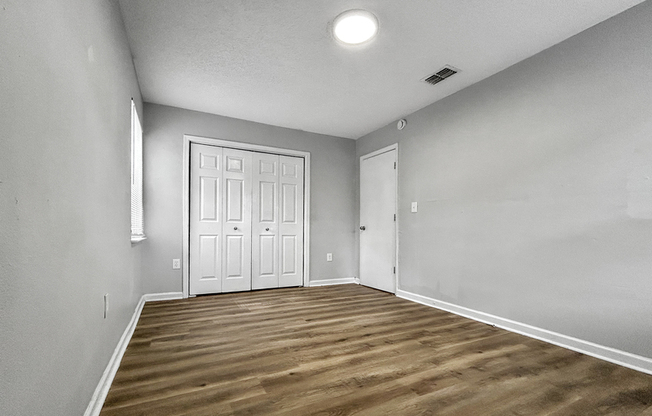 1329 PALMETTO ST