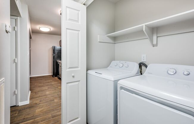 1 bed, 1 bath, 700 sqft, $899