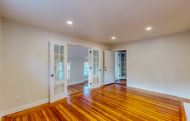 7 SMITH ST