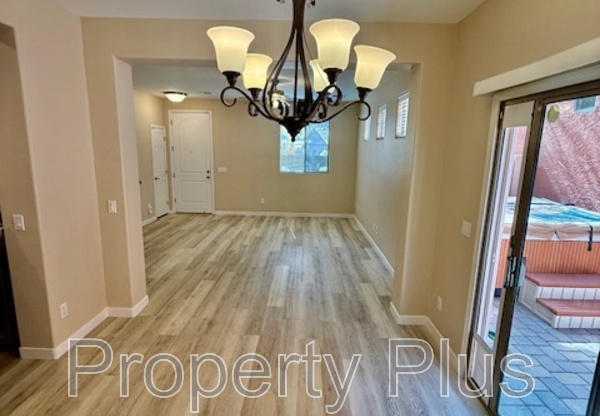25914 N 54 AVE