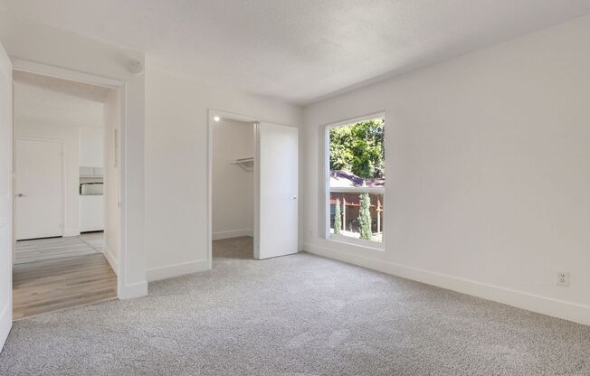 2 beds, 1 bath, 900 sqft, $1,650, Unit 29