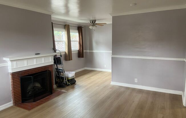 2 Bedroom House for RENT with Garage and extra den