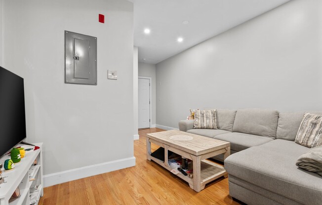 754 HUNTINGTON AVE
