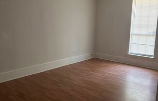 3 beds, 1 bath, $1,550