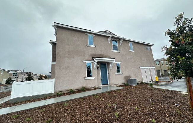 1 Year Old Lenner 3 Bedroom + Loft Condo in Wildomar