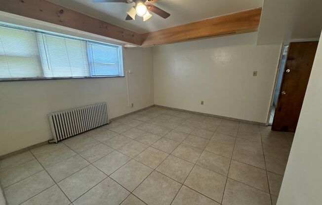 3 beds, 2 baths, $2,325, Unit 114B