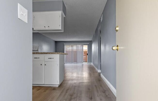 2 beds, 1 bath, 792 sqft, $1,350, Unit 711C5