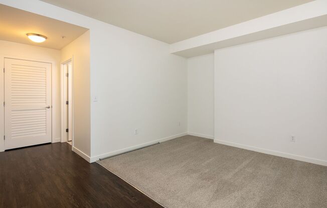 1 bed, 1 bath, 640 sqft, $1,995, Unit 411